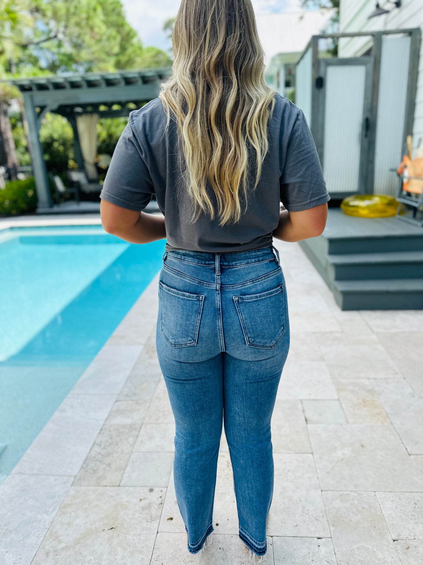 Medium Washed Straight Cropped Jeans